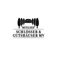 Ein schwarz-weißes Logo mit einer stilisierten Allee und einem Gutshaus sowie der Schrift „Mitglied Schlösser & Gutshäuser MV“- Klick führt auf die Startseite von Schlösser, Guts- und Herrenhäuser Mecklenburg-Vorpommern e.V...