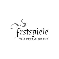Ein minimalistisches Logo mit dem Schriftzug "Festspiele Mecklenburg-Vorpommern" mit geschwungenen Linien darüber.